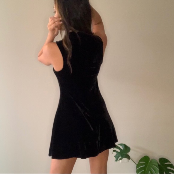 Velvet mock turtle neck dress - Picture 5 of 5